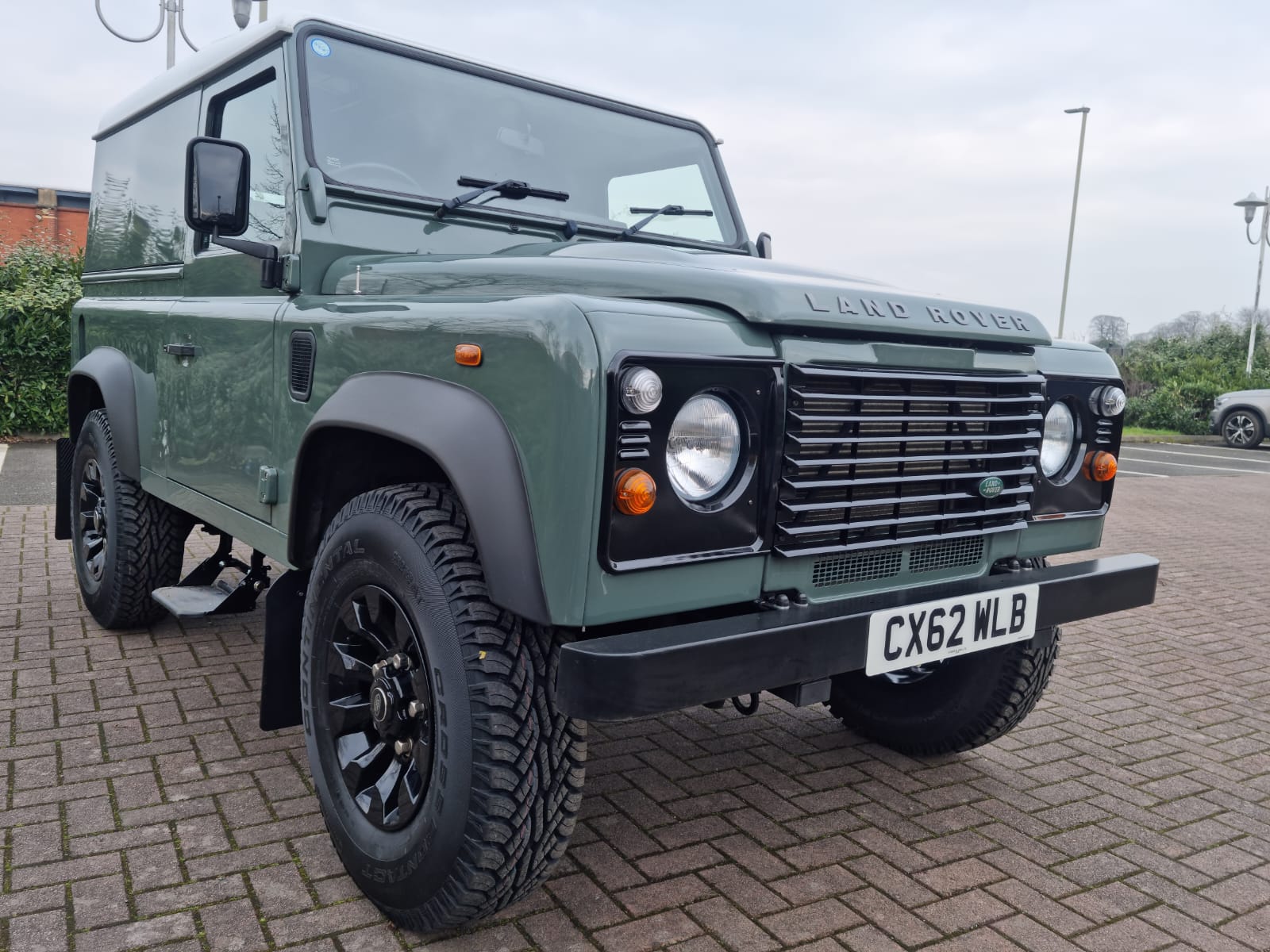 Land Rover Defender 90 2012