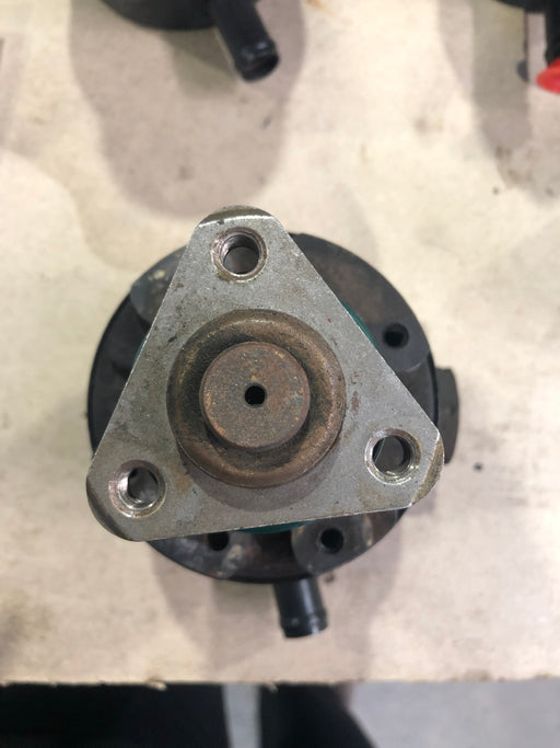 NTC8286 - USED POWER STEERING PUMP.  FITS EARLY LAND ROVER DISCOVERY ONE
